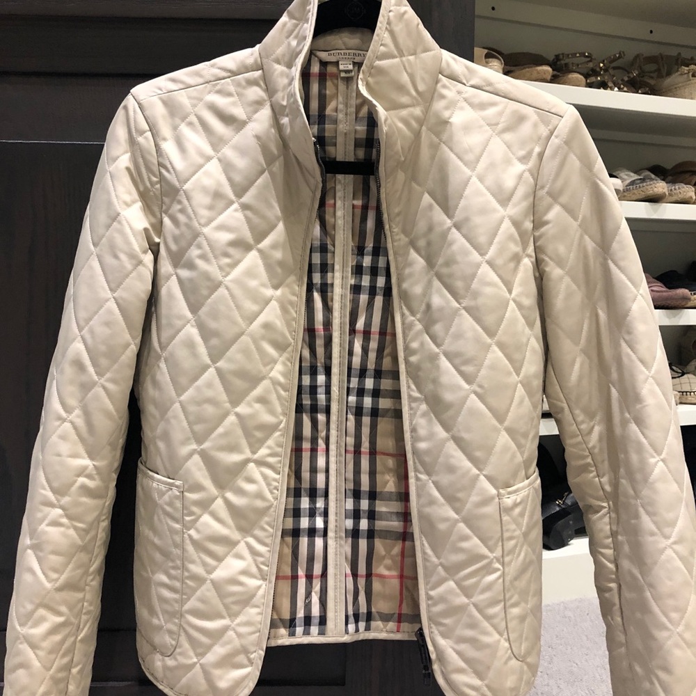 Burberry Diamond Quilted Short Zipper Jacket